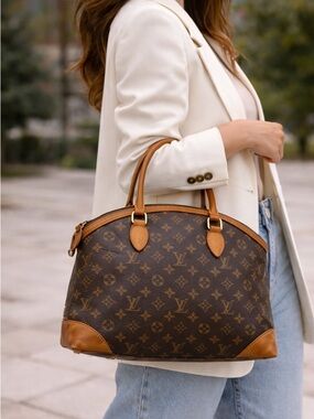 Authentic Louis Vuitton Horizontal Lockit shoulder hand bag with certificate